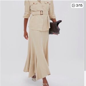 Tuckernuck Beige Flared Maxi Skirt – Size Small – EUC